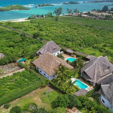 Bed and Breakfast Nyumba Ya Afrika Ватаму Экстерьер фото