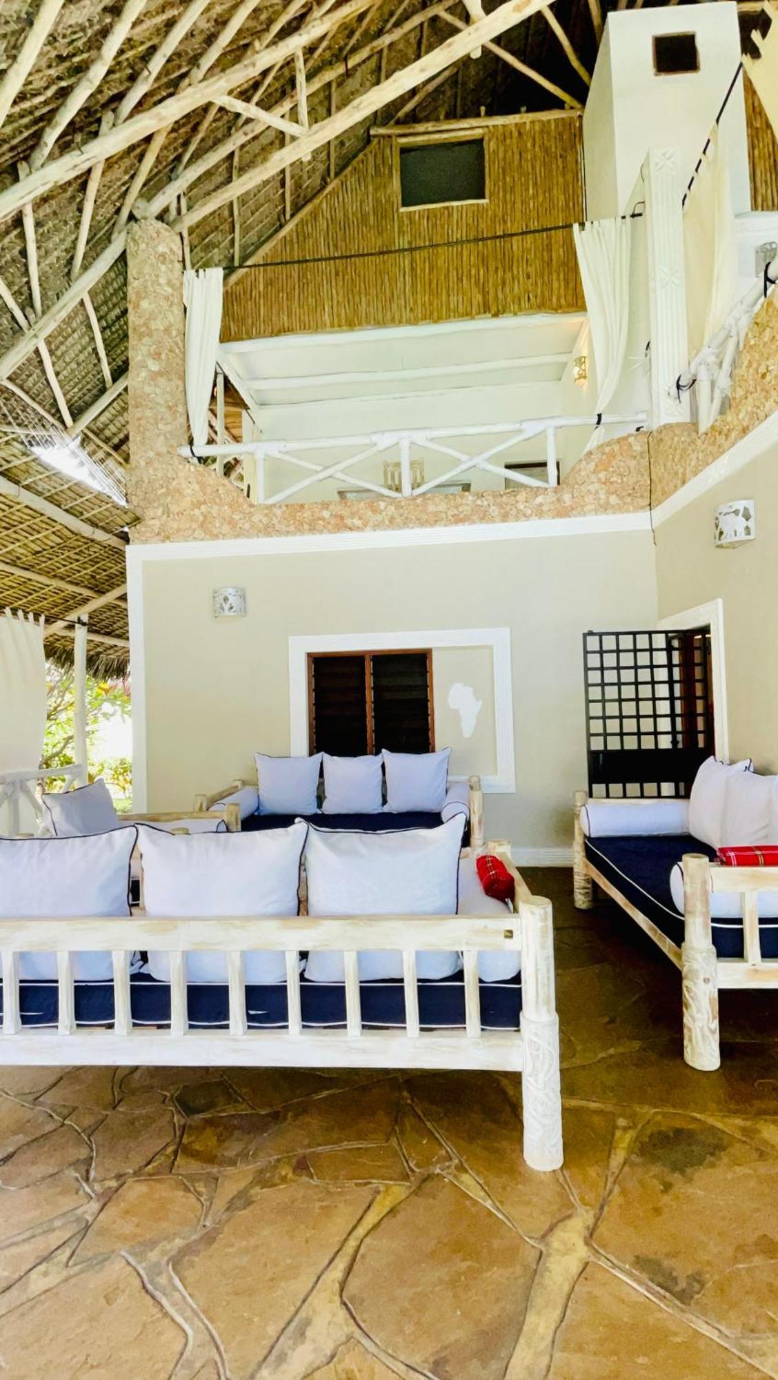 Bed and Breakfast Nyumba Ya Afrika Ватаму Экстерьер фото