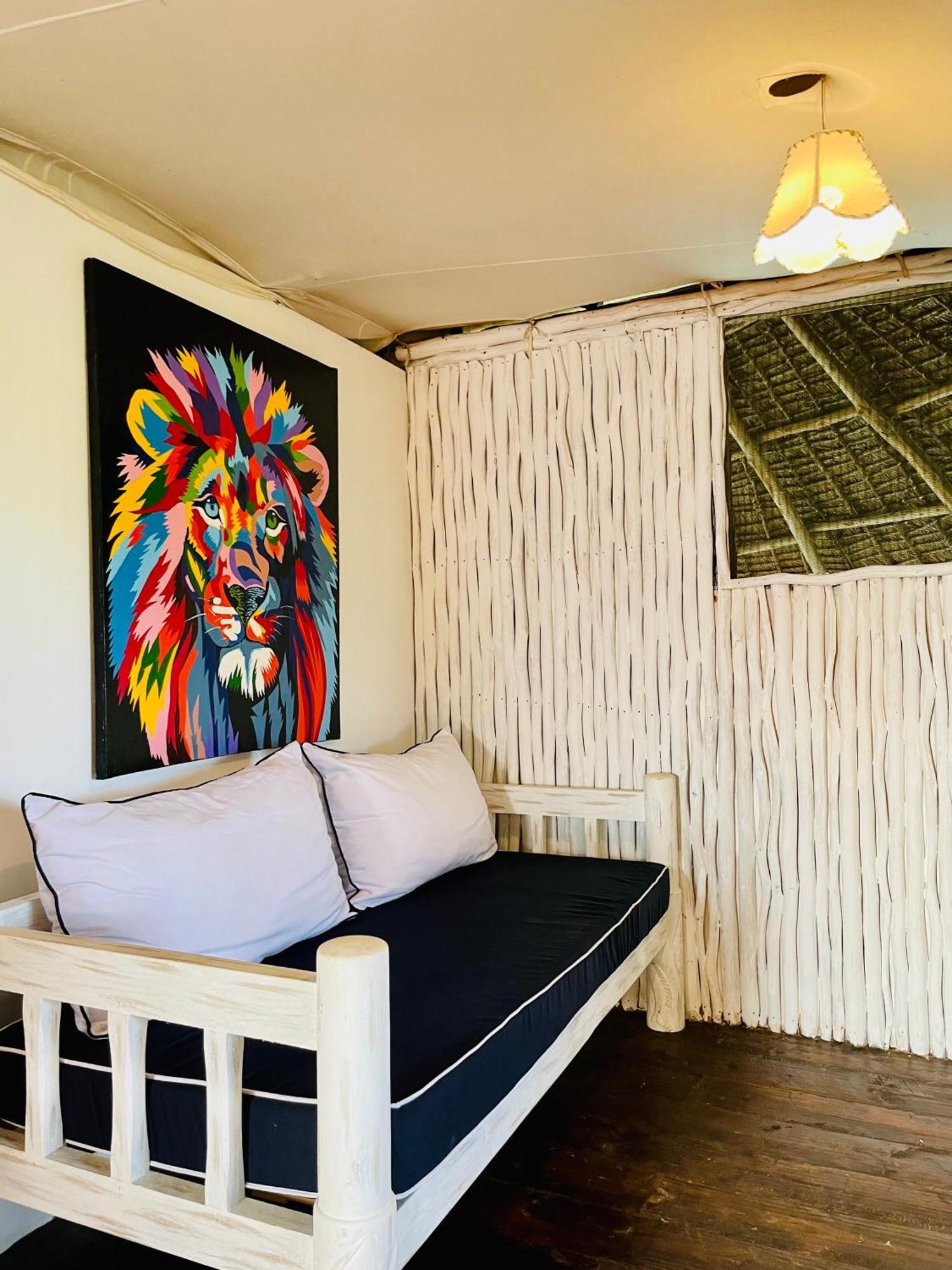 Bed and Breakfast Nyumba Ya Afrika Ватаму Экстерьер фото