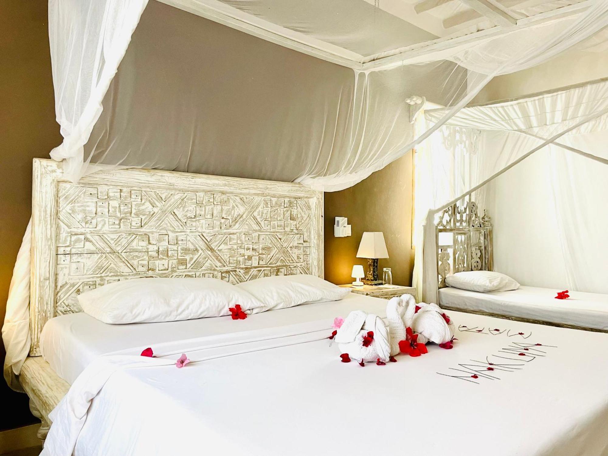 Bed and Breakfast Nyumba Ya Afrika Ватаму Экстерьер фото